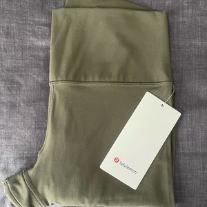 NWT lululemon align HR pants (28in)